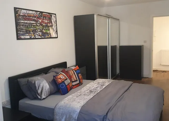 Double Room With Shared Bathroom